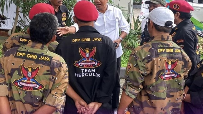 Markas GRIB Jaya Medan Dibongkar, Diduga Jadi Sarang Narkoba dan Hiburan Malam Ilegal